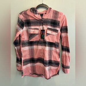 NWT Green Goddess Abbie Coral plaid flannel hoodie top size M